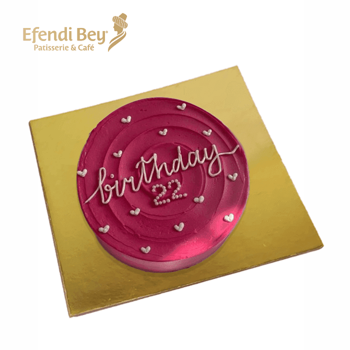 Elegante Cremtorte mit Swirldeko